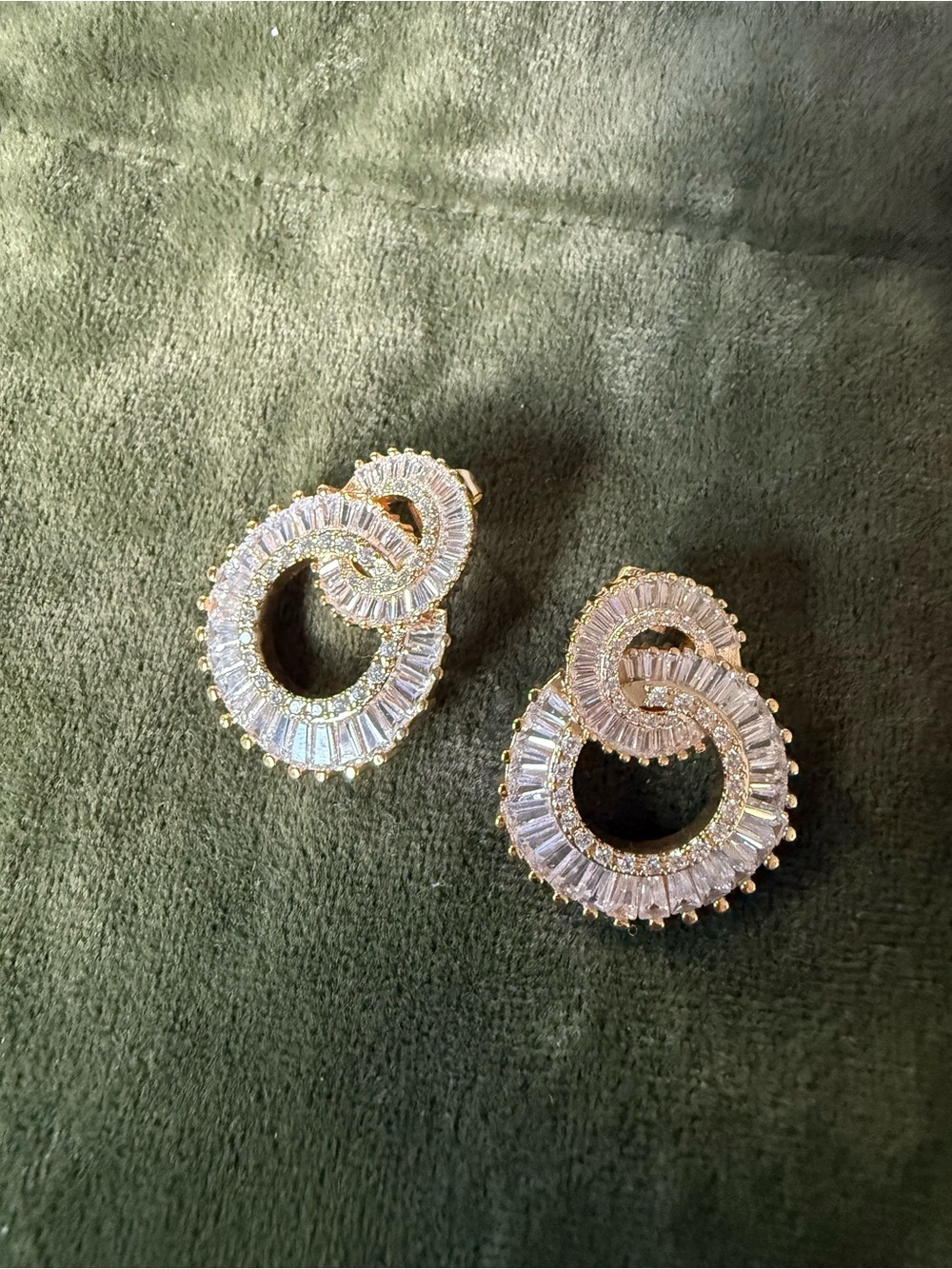 Ettika Rotating Circles Crystal Earrings